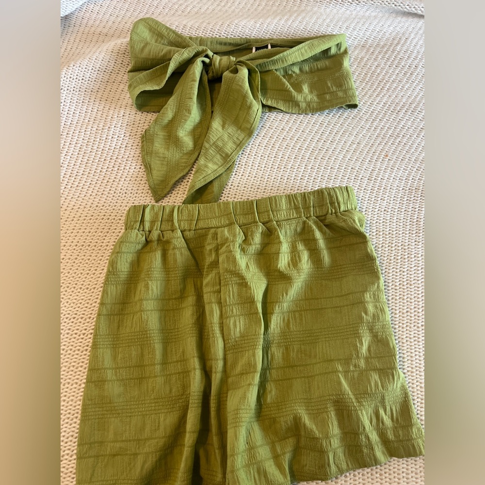 Green Two-Piece Set